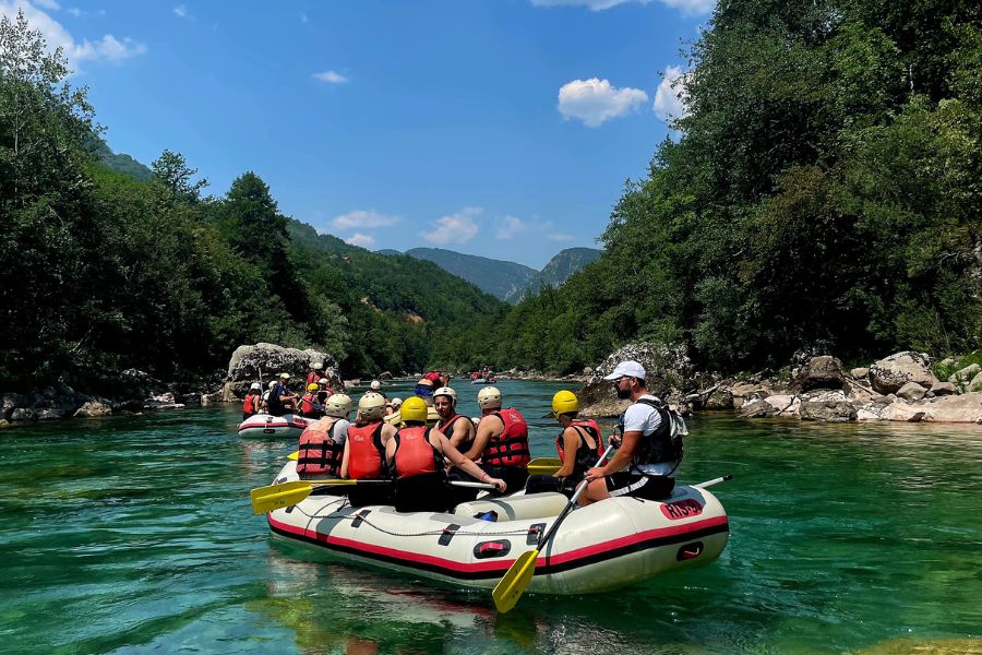 Rafting auf dem Fluss Tara in Montenegro